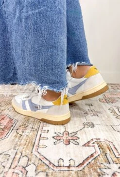 Gola Hawk Sneaker In White -Modern Women Wear Gola Hawk Sneaker in White 1