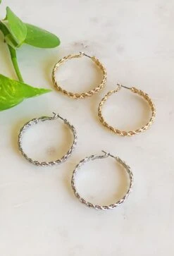 Twisted Rope Hoop Earrings -Modern Women Wear Twisted Rope Hoop Earrings 1