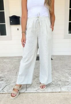 Z SUPPLY Brookvale Casita Stripe Pant In Sandstone