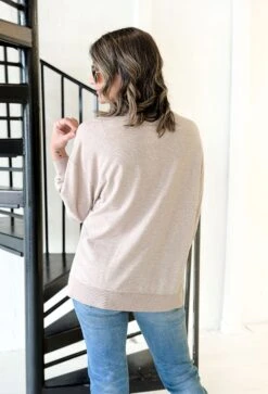 Z SUPPLY Modern Weekender In Heather Latte -Modern Women Wear WEB z supply modern weekender in heather latte 3