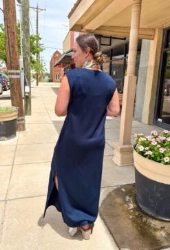 Distant Memory Midi Dress In Navy 11 Distant Memory Midi Dress In Navy -Modern Women Wear WEB DistantMemoryMidiDress1