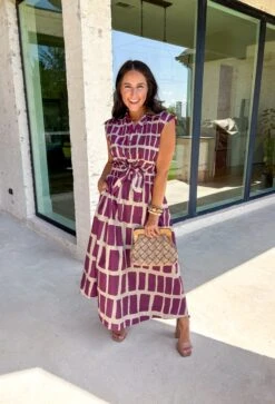 Fair & Square Midi Dress In Wine -Modern Women Wear WEB Fair SquareMidiDressinWine8