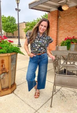 Free Yourself Floral Top -Modern Women Wear WEB FreeYourselfFloralTop3