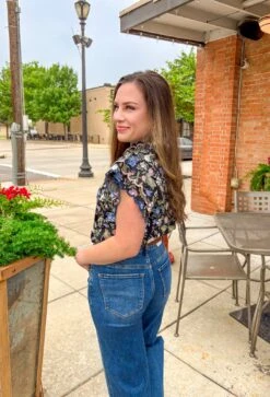 Free Yourself Floral Top -Modern Women Wear WEB FreeYourselfFloralTop4