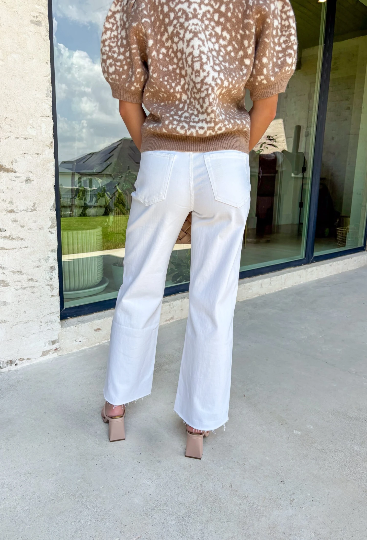 Olivia Wide Leg Jean By Vervet In White 2 Olivia Wide Leg Jean By Vervet In White - Image 2