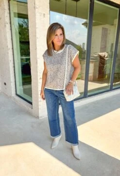 Remi Leopard Short Sleeve Sweater -Modern Women Wear WEB RemiLeopardShortSleeveSweater6 e1122ea6 eace 4ece ab40 47b883d472a0